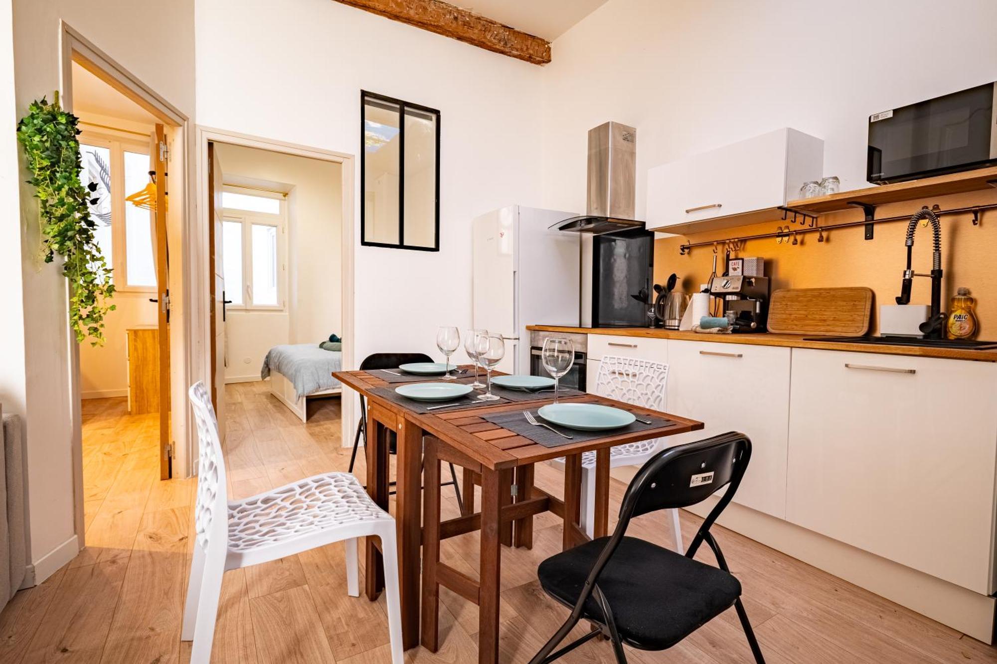Les Suites Du Castillet แปร์ปินญอง ภายนอก รูปภาพ