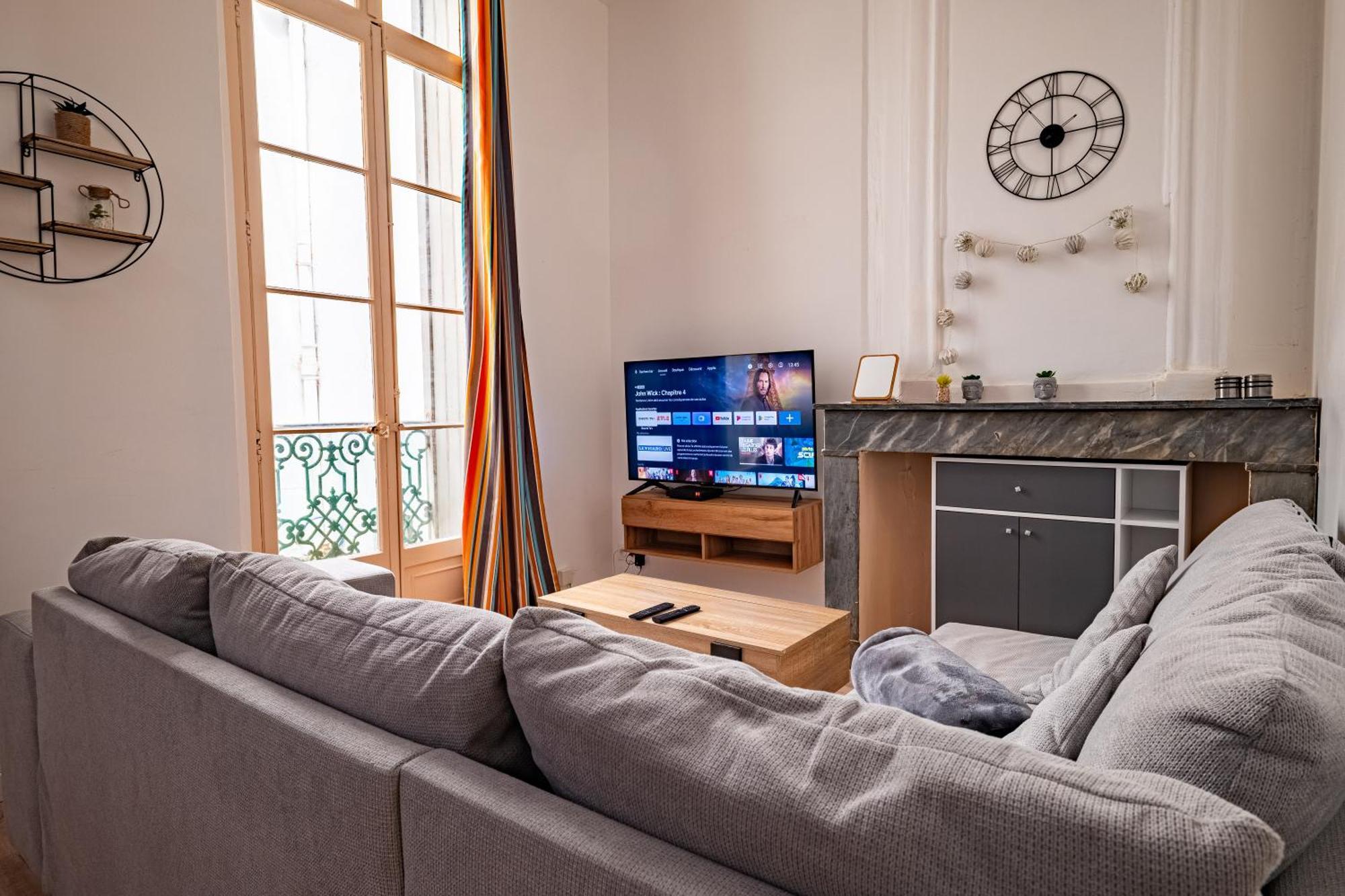 Les Suites Du Castillet แปร์ปินญอง ภายนอก รูปภาพ