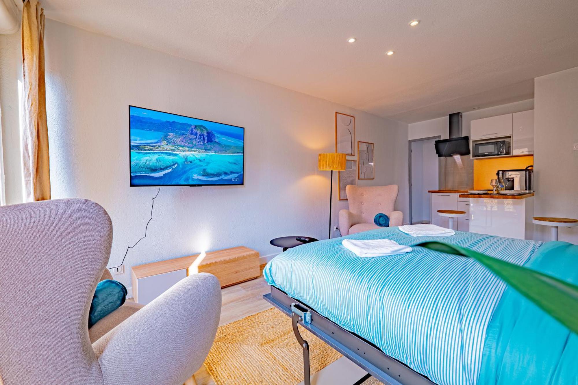Les Suites Du Castillet แปร์ปินญอง ภายนอก รูปภาพ