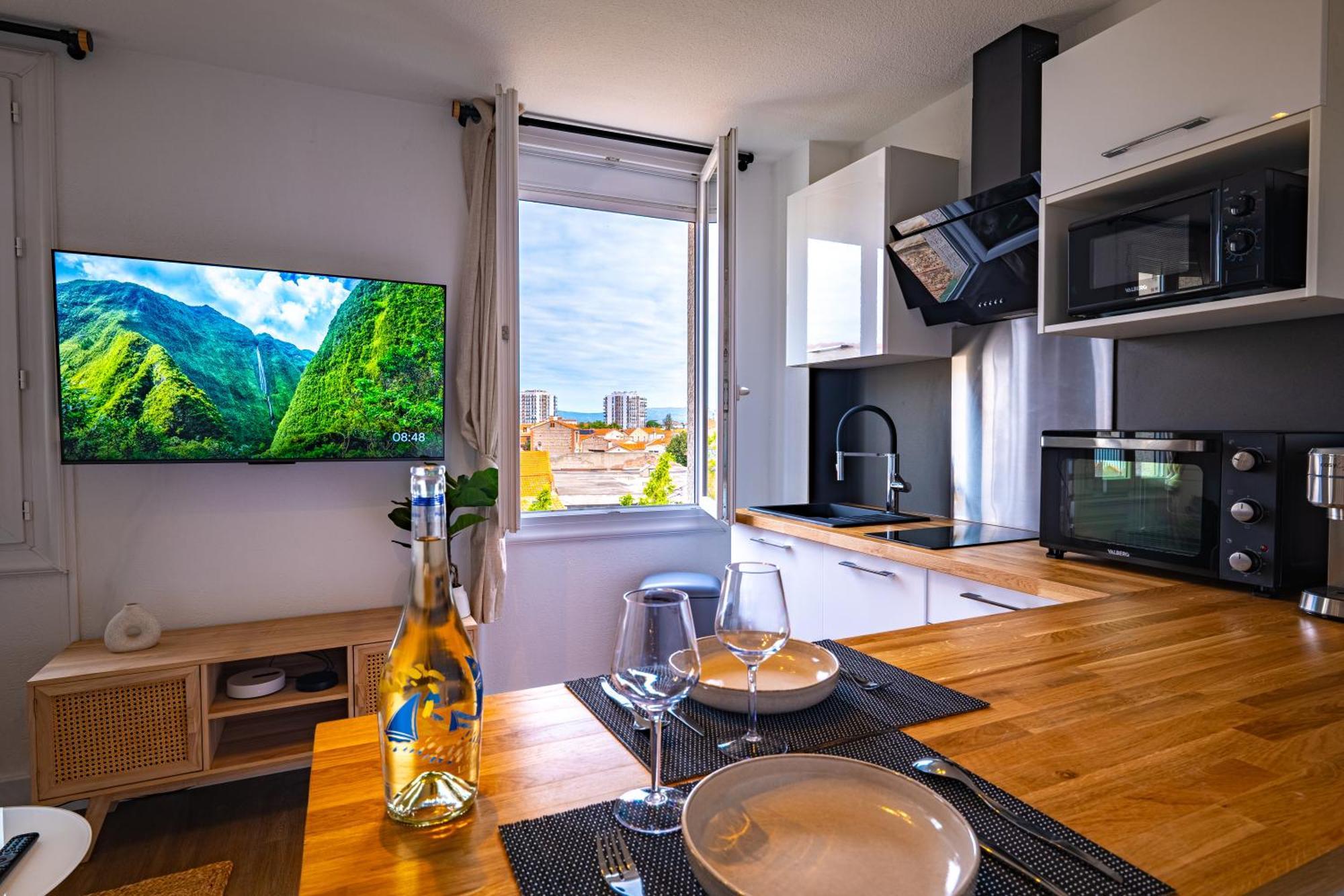 Les Suites Du Castillet แปร์ปินญอง ภายนอก รูปภาพ