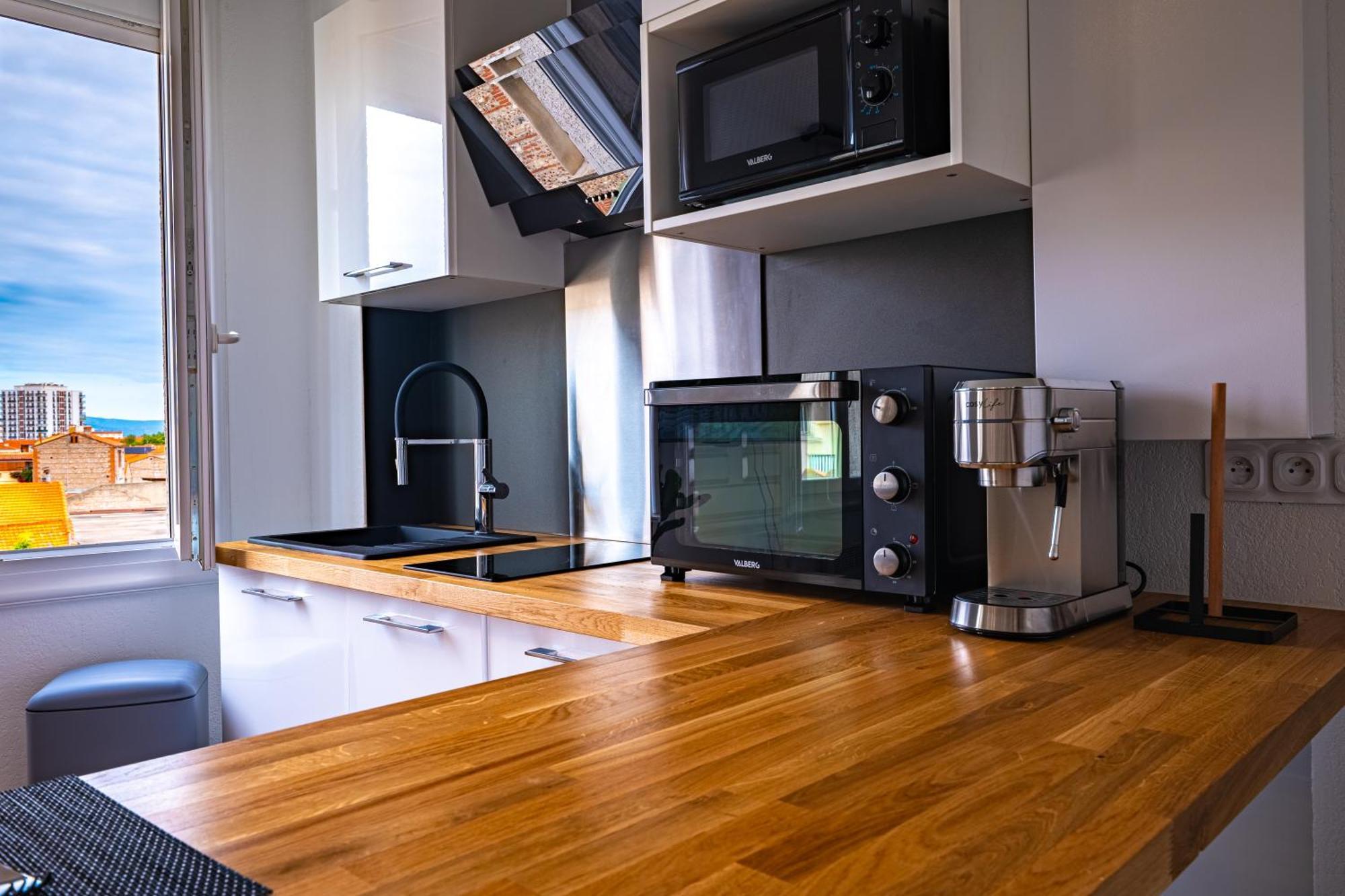 Les Suites Du Castillet แปร์ปินญอง ภายนอก รูปภาพ
