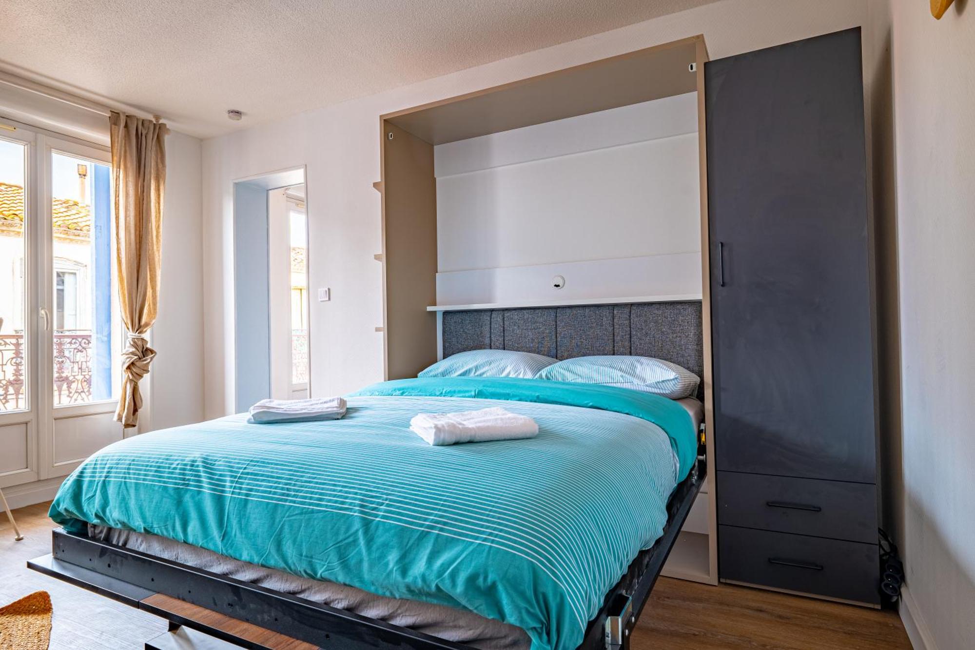 Les Suites Du Castillet แปร์ปินญอง ภายนอก รูปภาพ