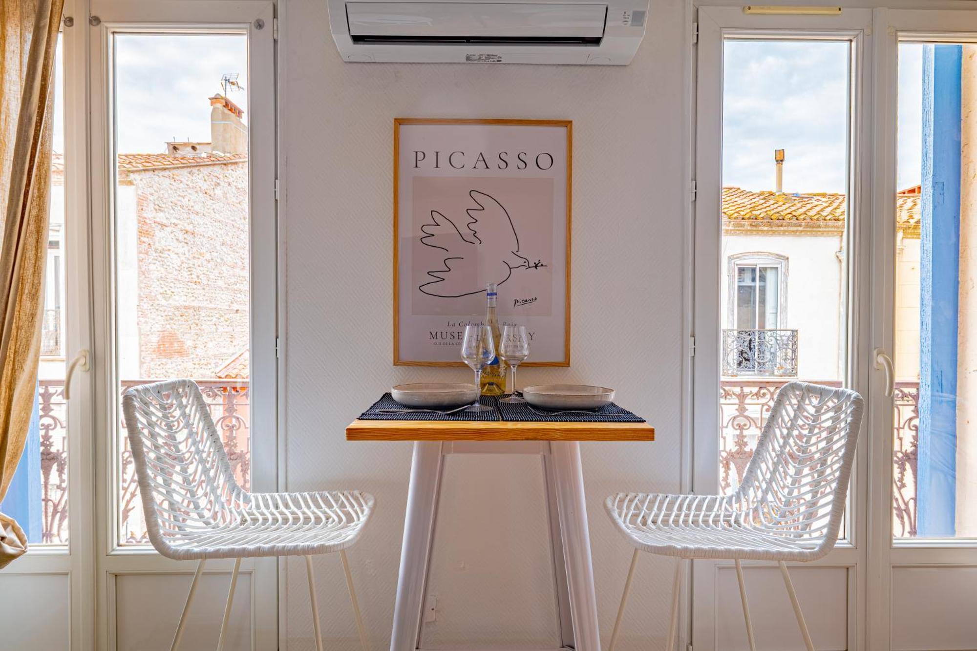 Les Suites Du Castillet แปร์ปินญอง ภายนอก รูปภาพ